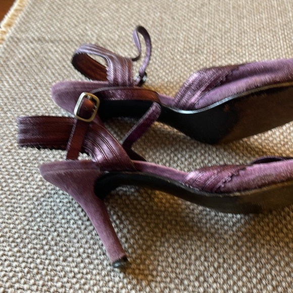 Kimel Design Studio heels.  Metallic plum leather and plum suede.  Size 8 - Picture 3 of 5
